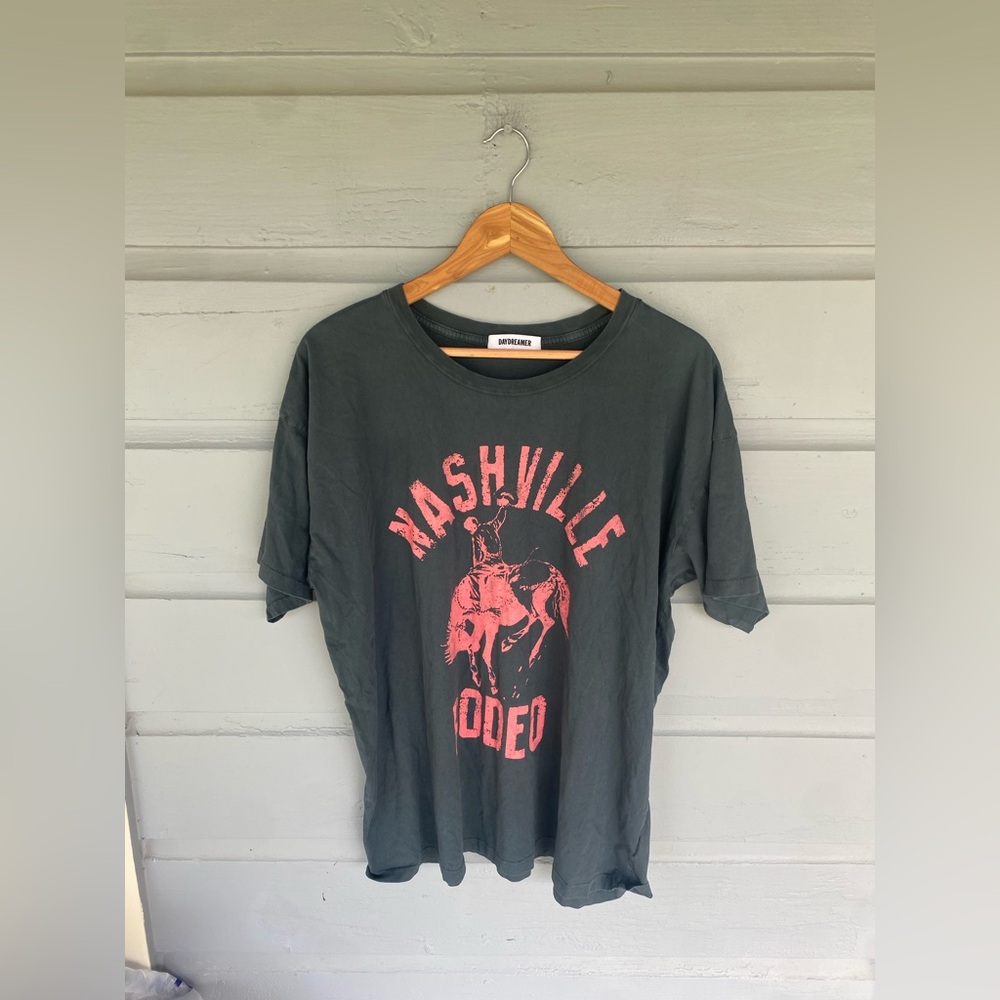 Daydreamer Tee Nashville Rodeo Graphic - Picture 5 of 7
